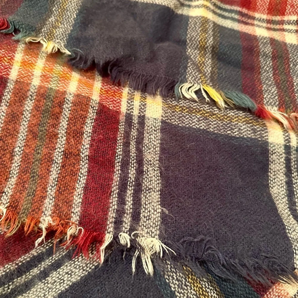Cozy oversized blanket plaid scarf